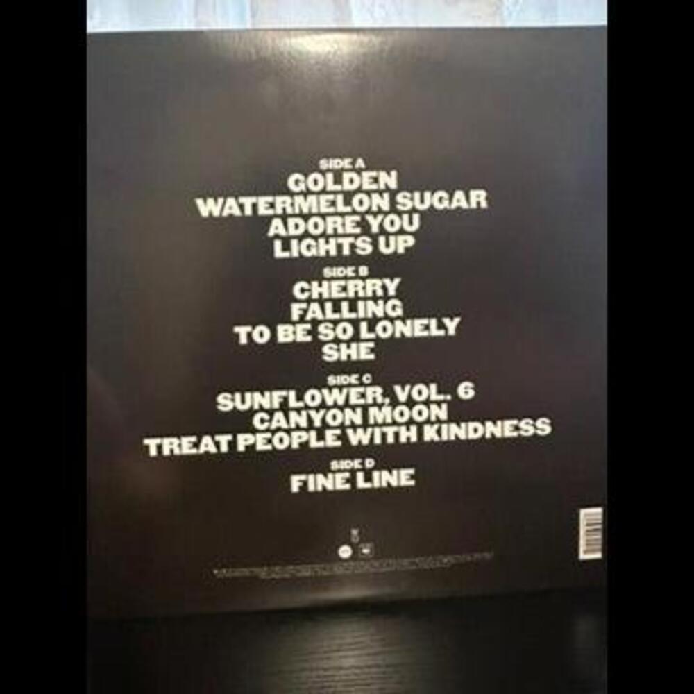 Harry Styles Iconic Music Artist's Vinyl Record with poster - Picture 2 of 4